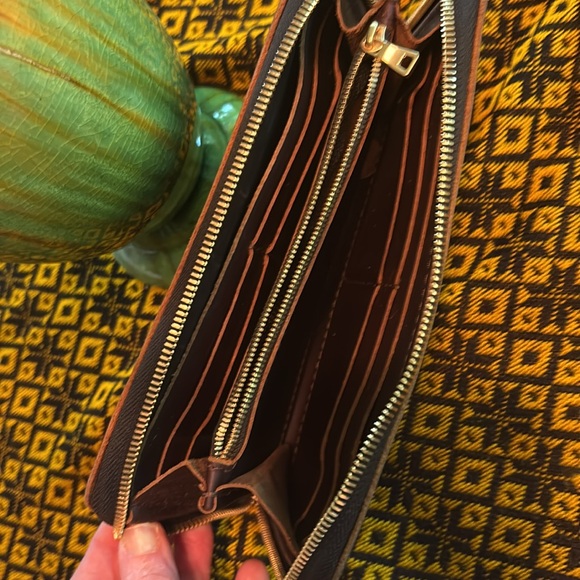 Portland Leather Accordion zip wallet - Picture 4 of 4